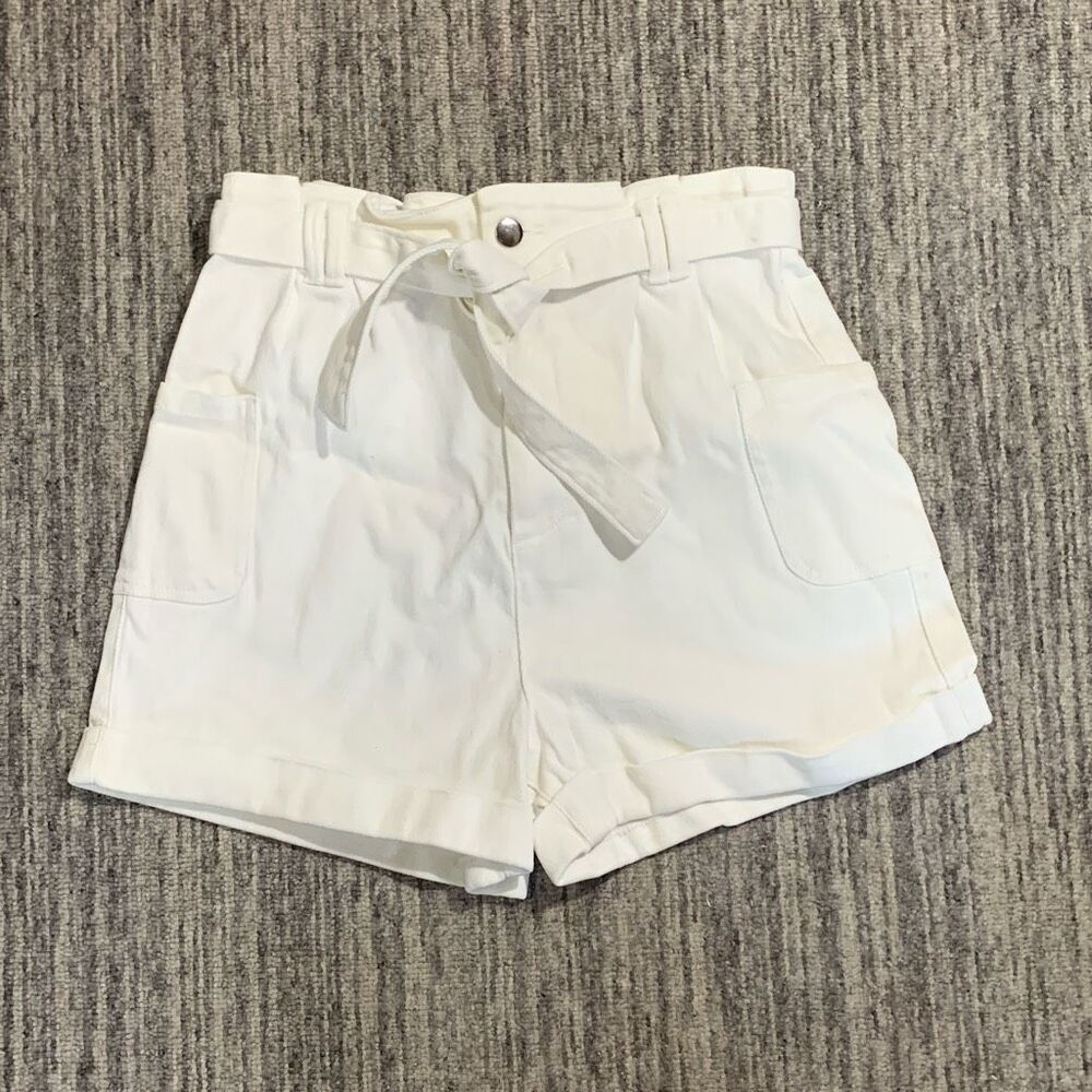 New GB Teens Size 5 White Belted Bermuda Style Shorts Cuffed Hems High Rise
